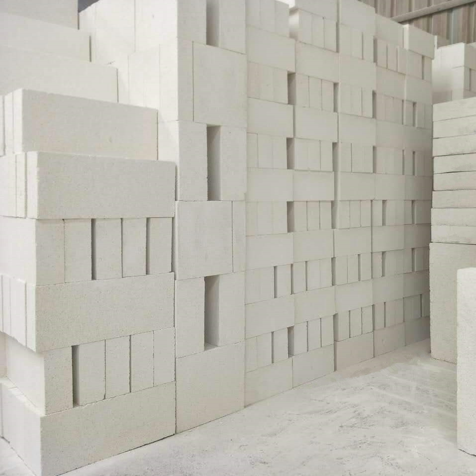 莫來(lái)石剛玉磚圖片